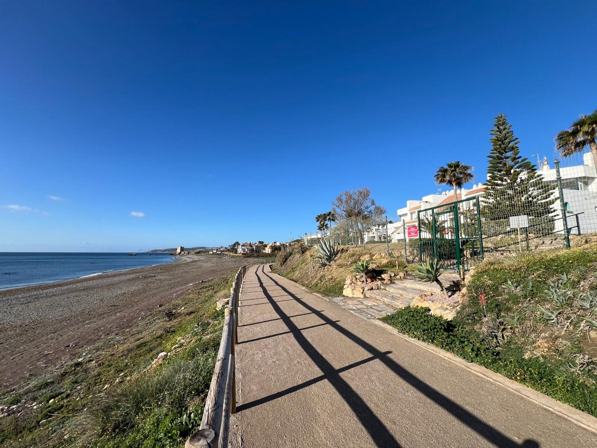 Sunrise Beach Front - Casares Del Mar エクステリア 写真