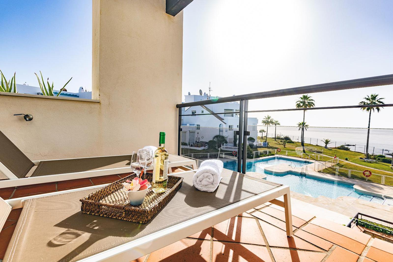 Sunrise Beach Front - Casares Del Mar エクステリア 写真